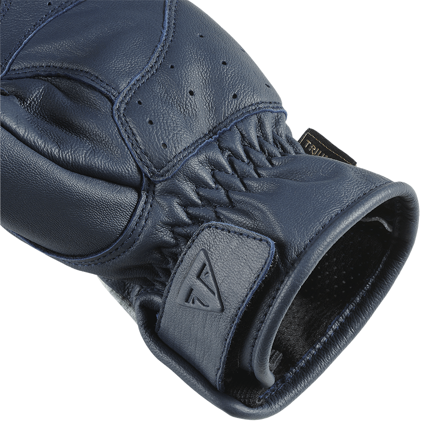 Jack Glove photo 2