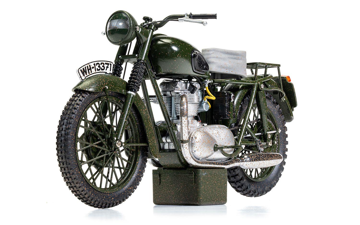 THE GREAT ESCAPE - TRIUMPH TR6 TROPHY (WEATHERED VERSION) image 8